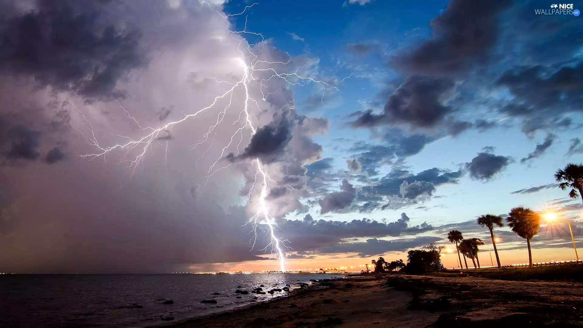 rays, sun, Storm, thunderbolt, sea