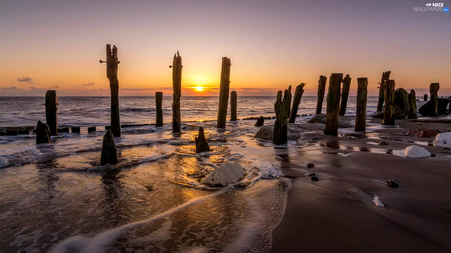 stakes, Sunrise, Beaches, Waves, sea