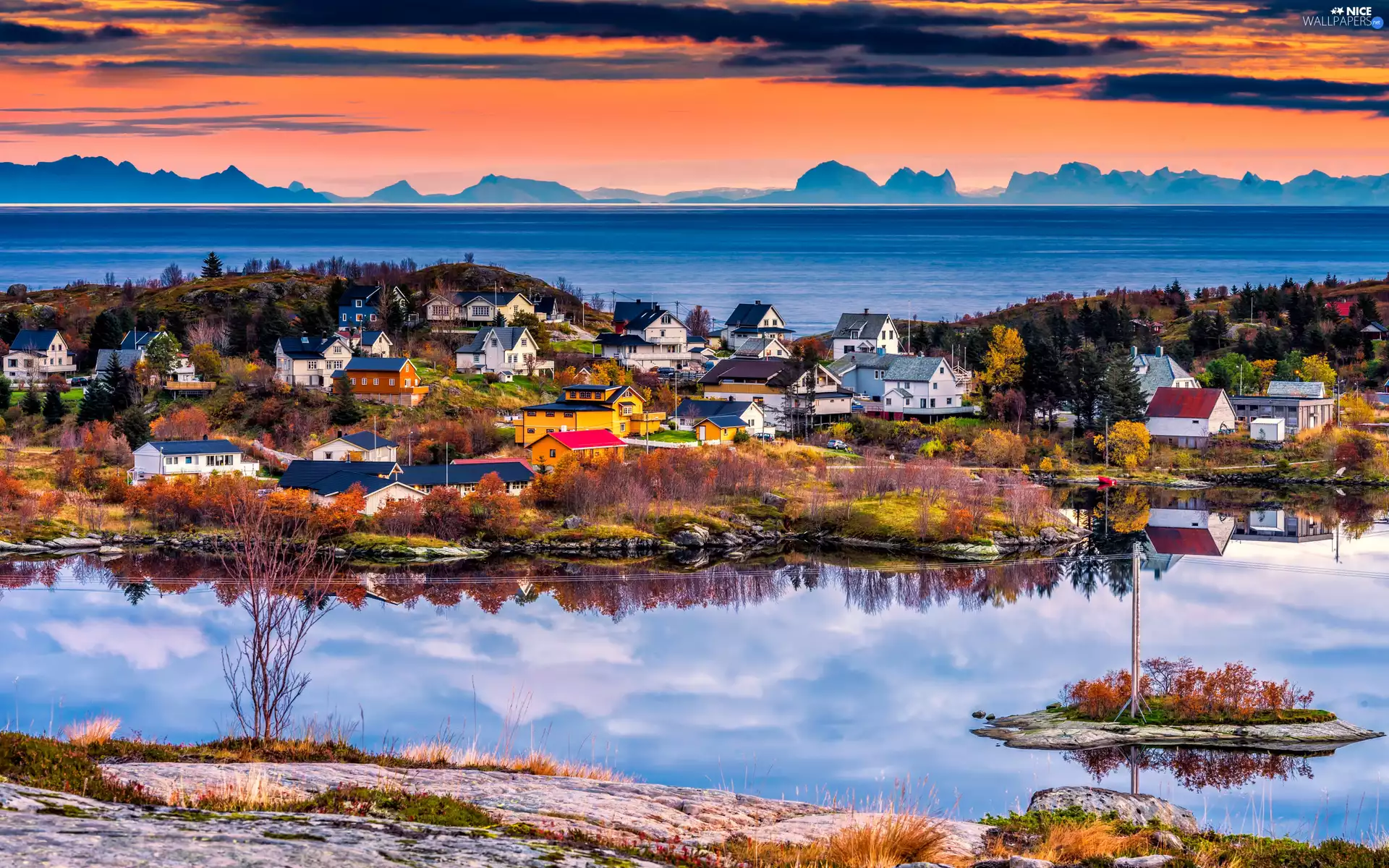 viewes, Houses, Sky, trees, sea, clouds, Great Sunsets