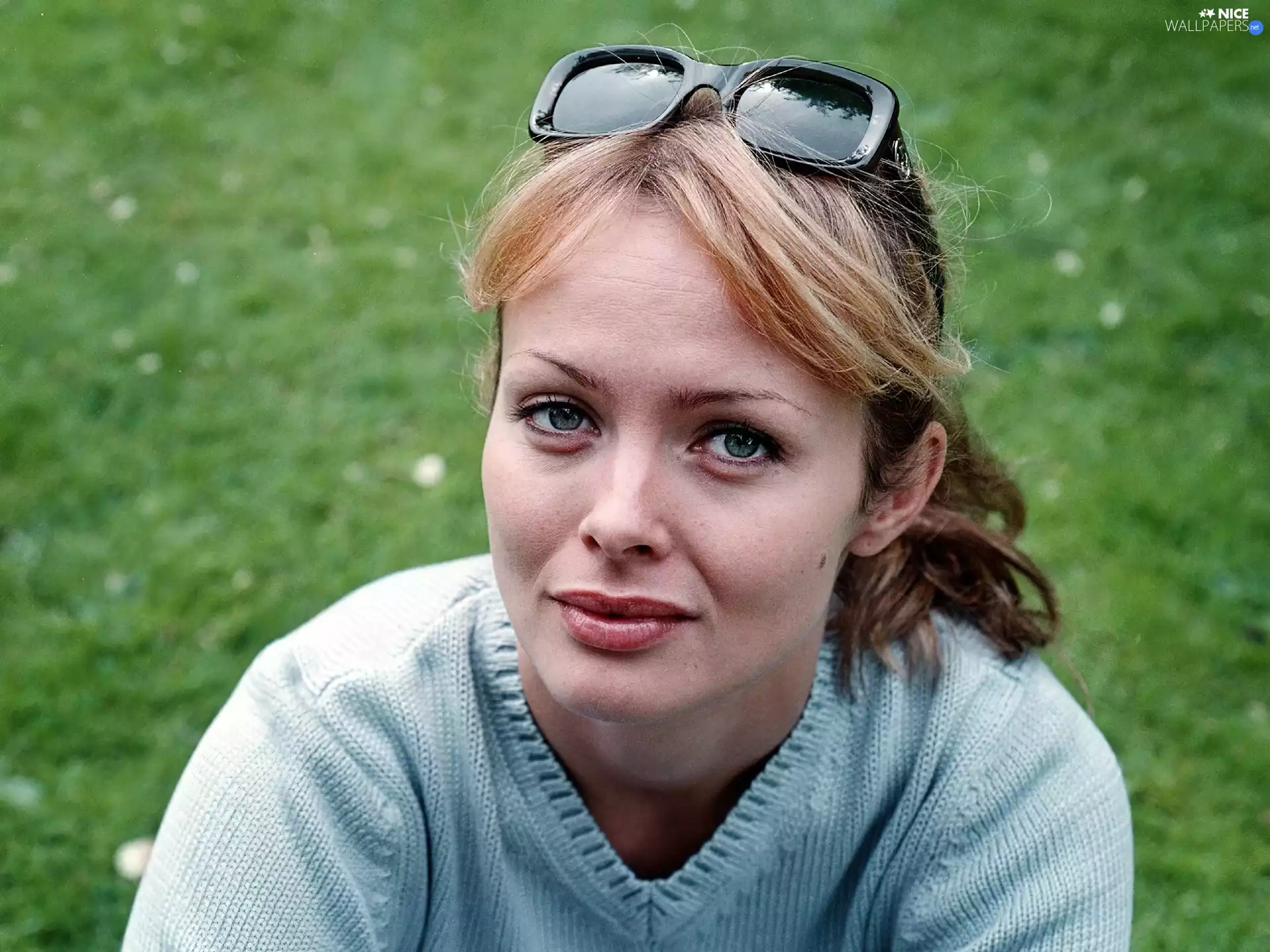 Black, Glasses, blue, sweater, Izabella Scorupco