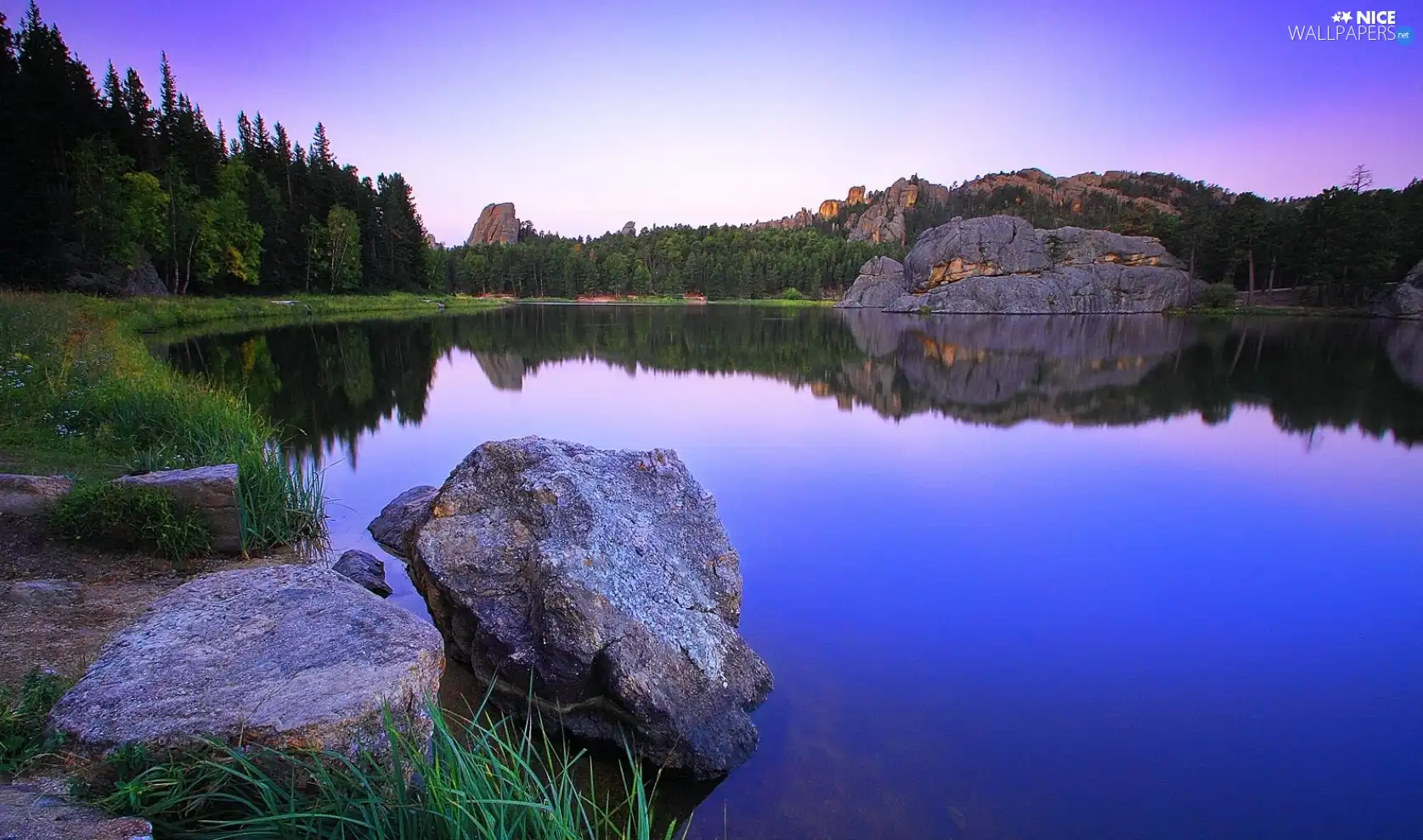 Sylvan Lake, Stones