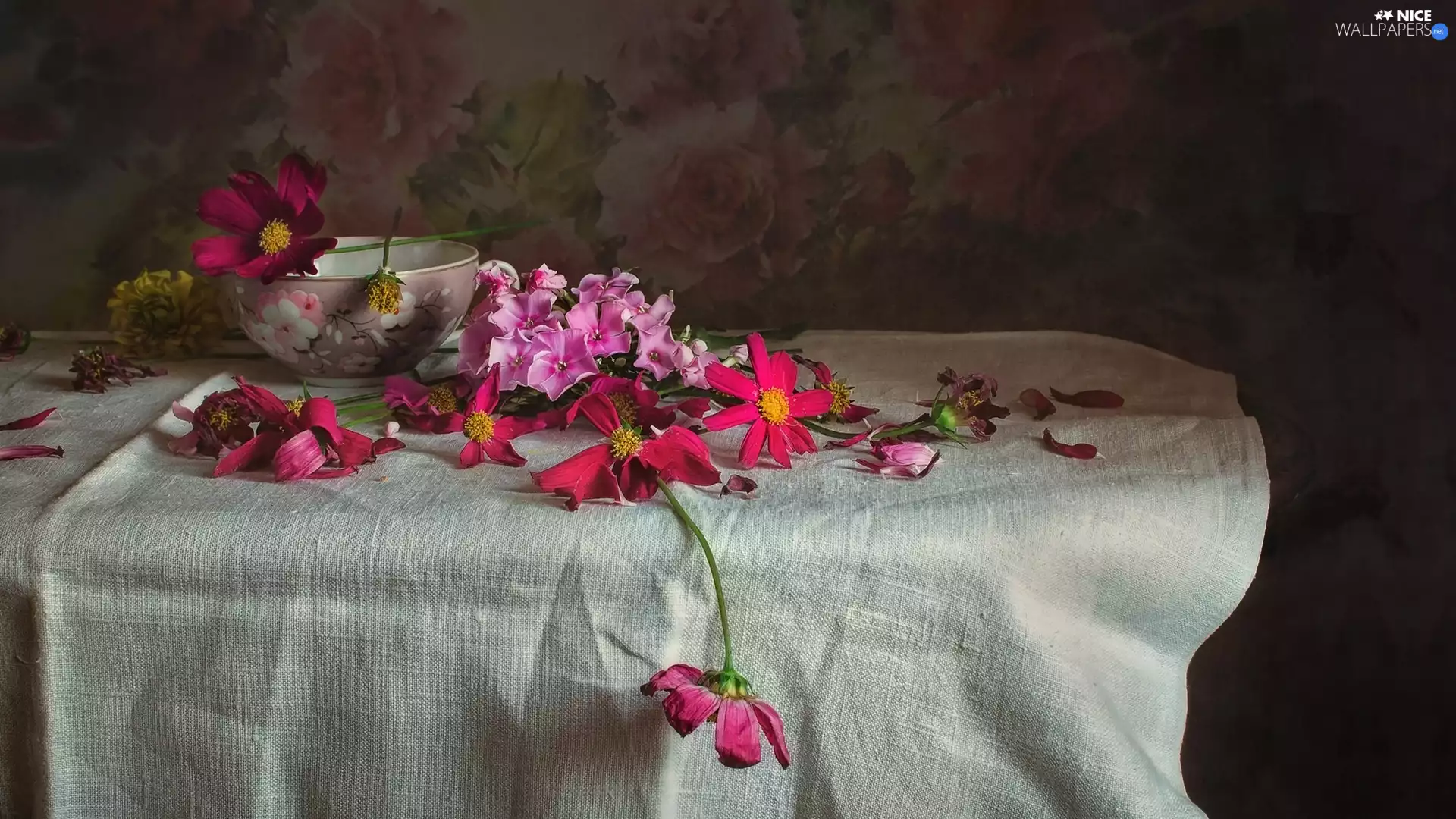 tablecloth, Flowers, bowl