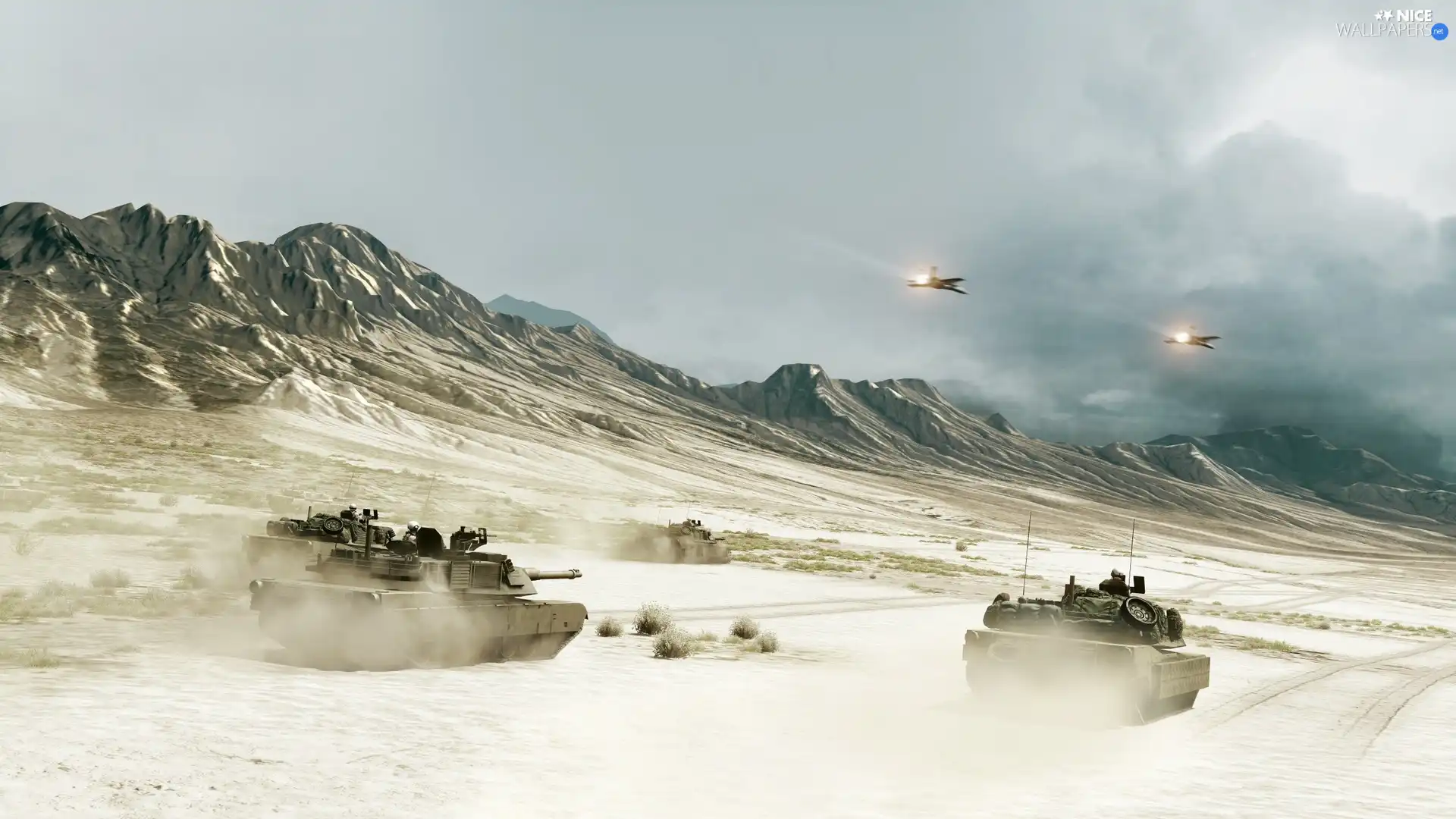 Mountains, Planes, tanks, Desert