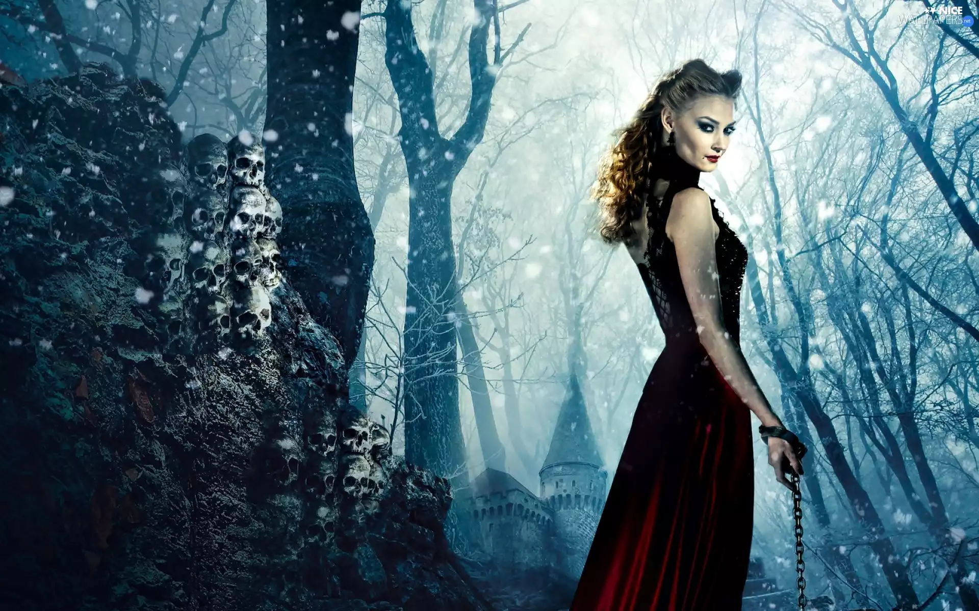 Svetlana Khodchenkova, chain, the skull, forest