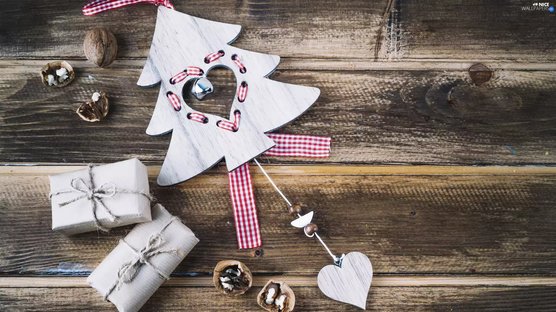 nuts, boarding, christmas tree, gifts, Pendant