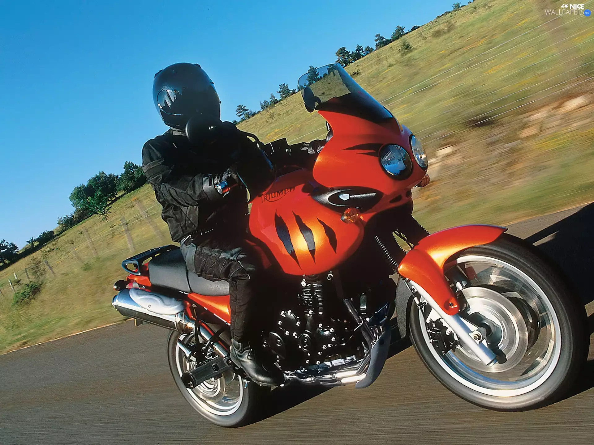 driving, Triumph Tiger 955i, Properties