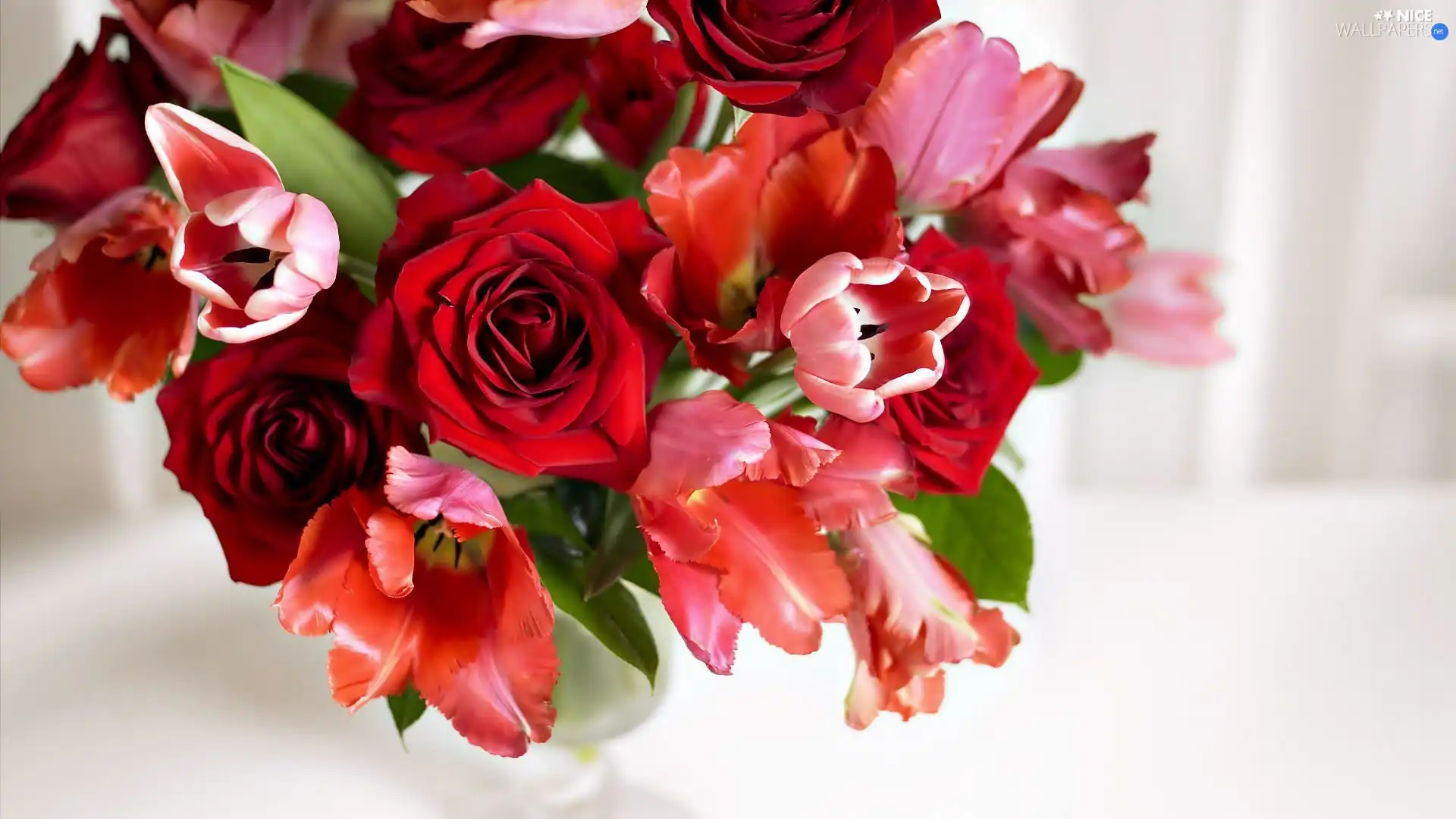 Bouquet of Roses, Tulips