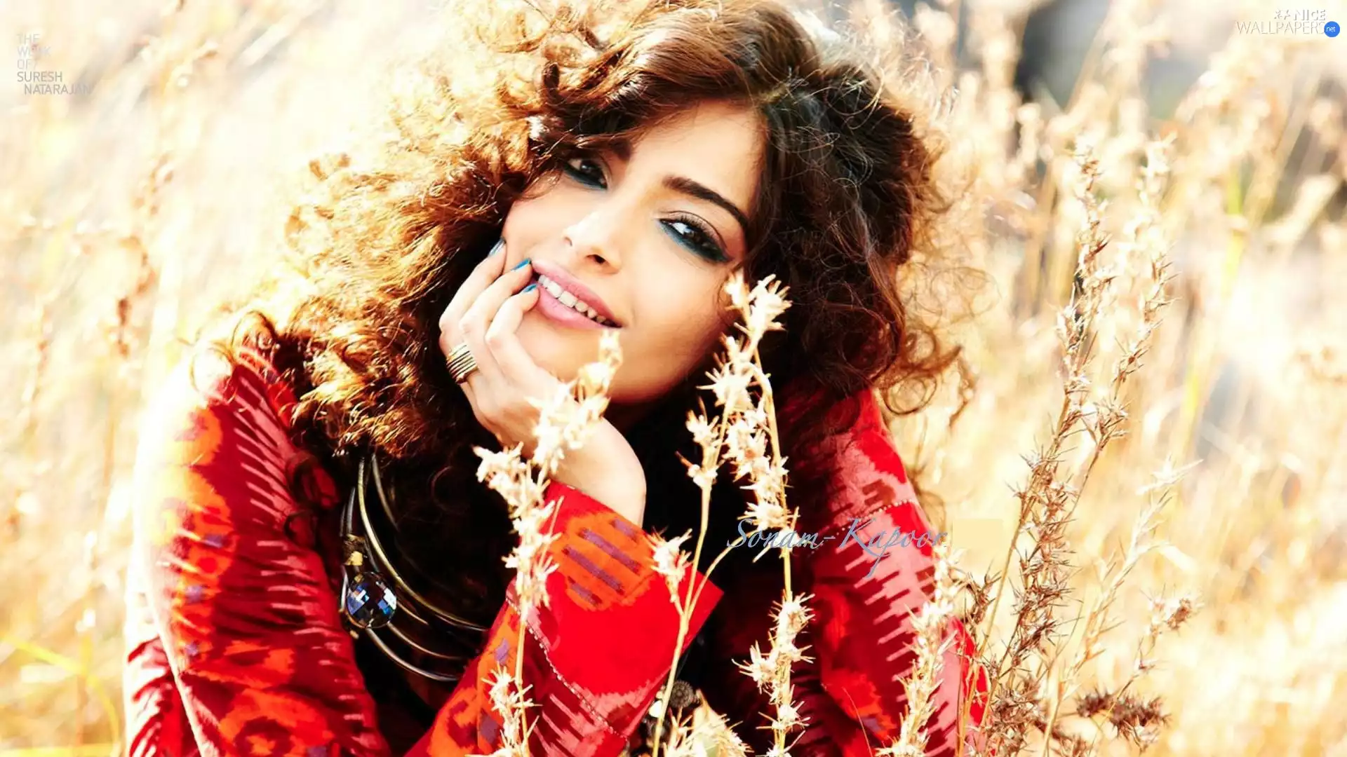 make-up, Sonam Kapoor, Smile