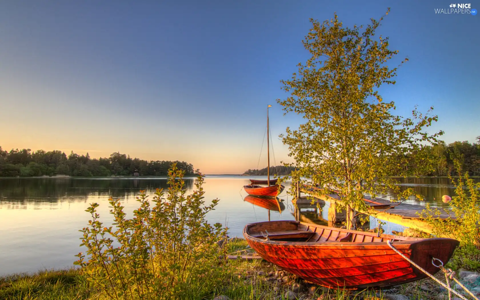Viewes Boats Lake Trees Sky Nice Wallpapers 1680x1050