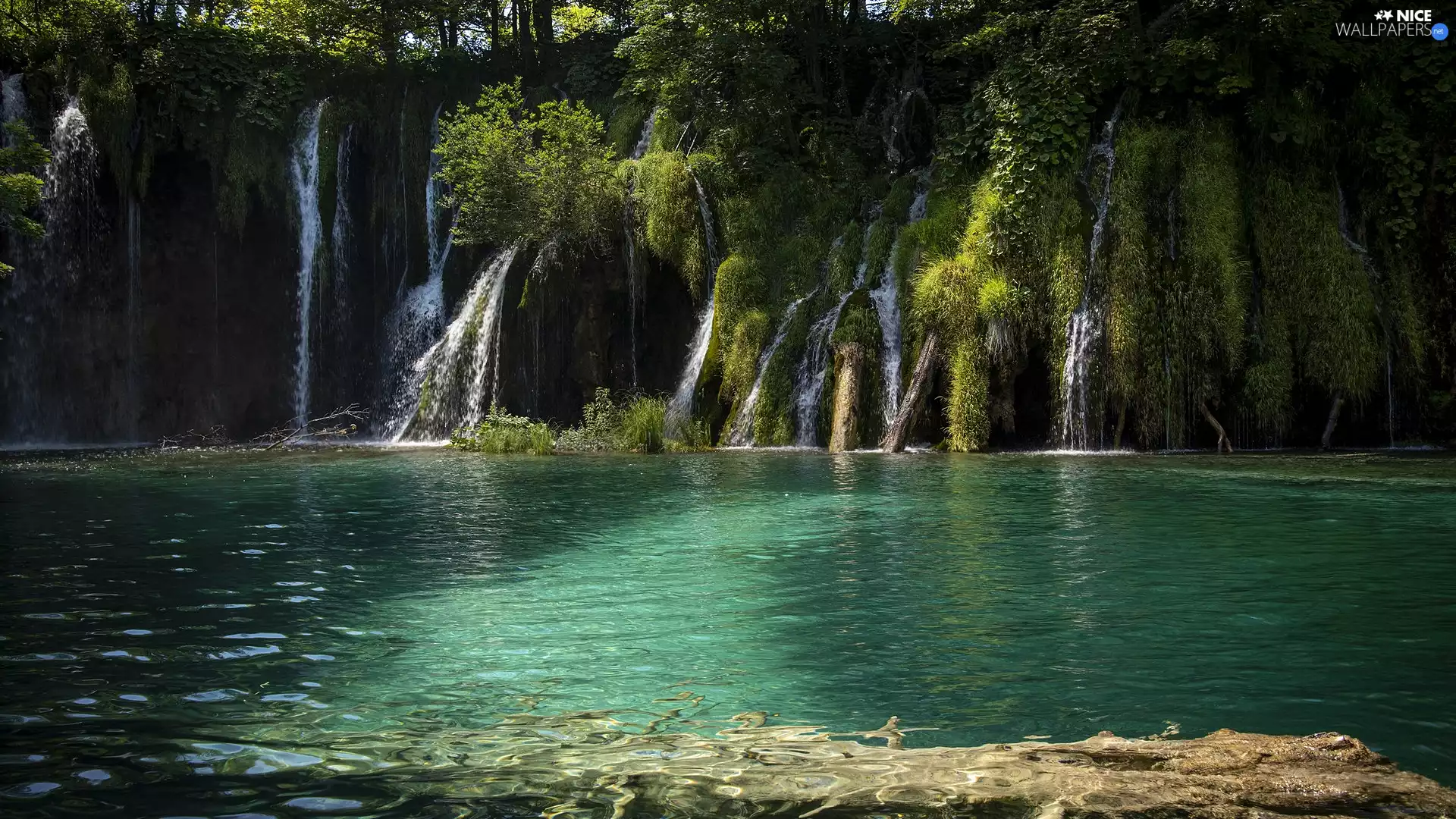 viewes, lake, VEGETATION, trees, Coartia, waterfalls, Plitvice Lakes National Park