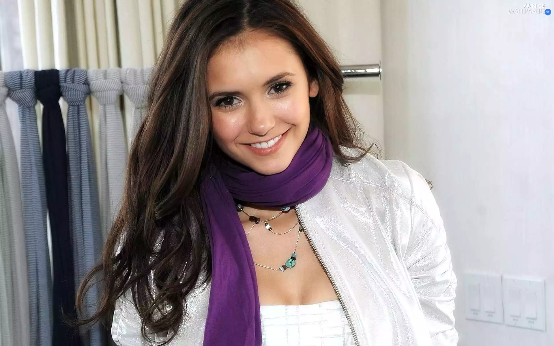 Scarf, Nina Dobrev, Violet