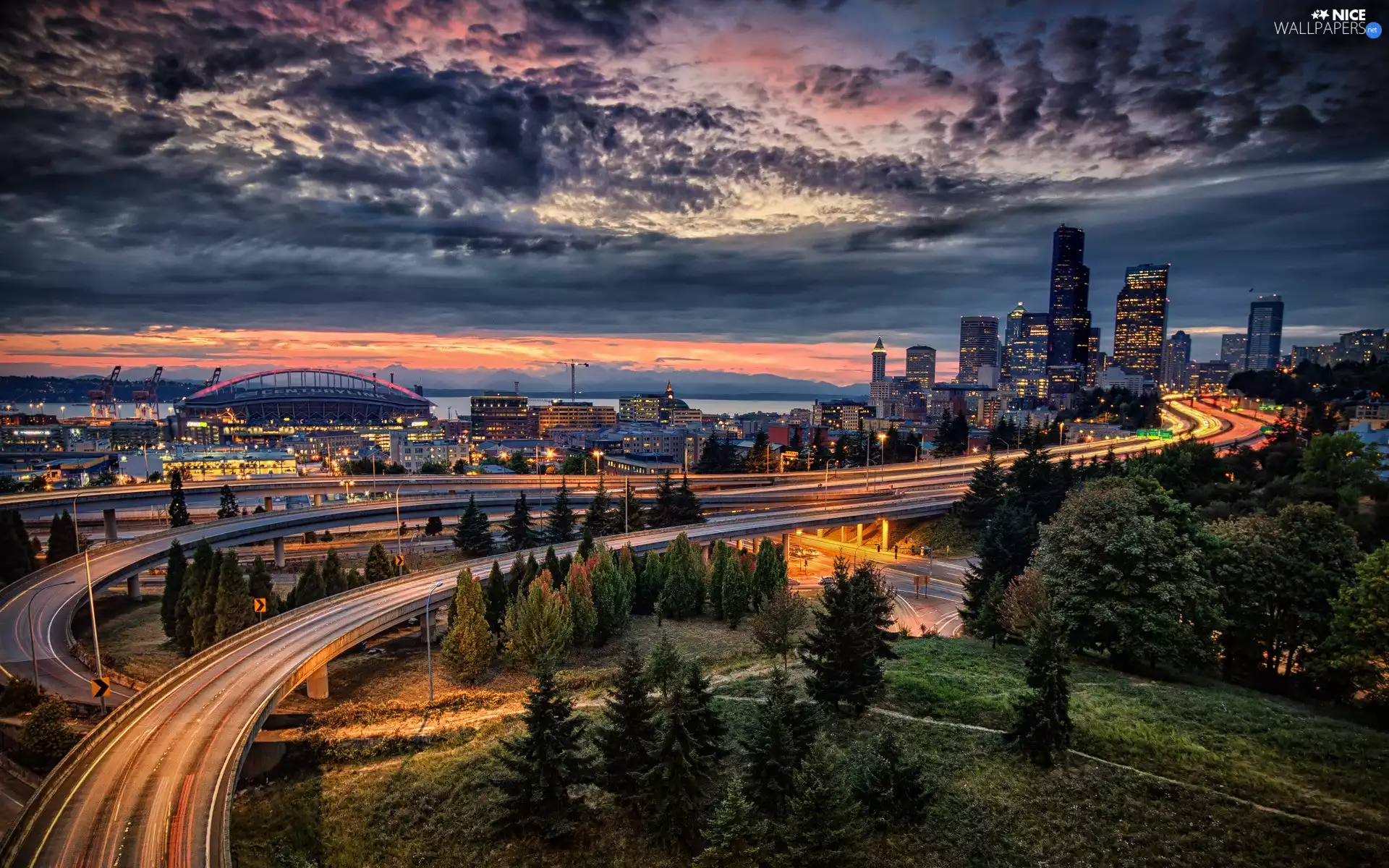 clouds, Seattle, roads, Washington State, trees, Town, skyscrapers, The United States, Sky, viewes