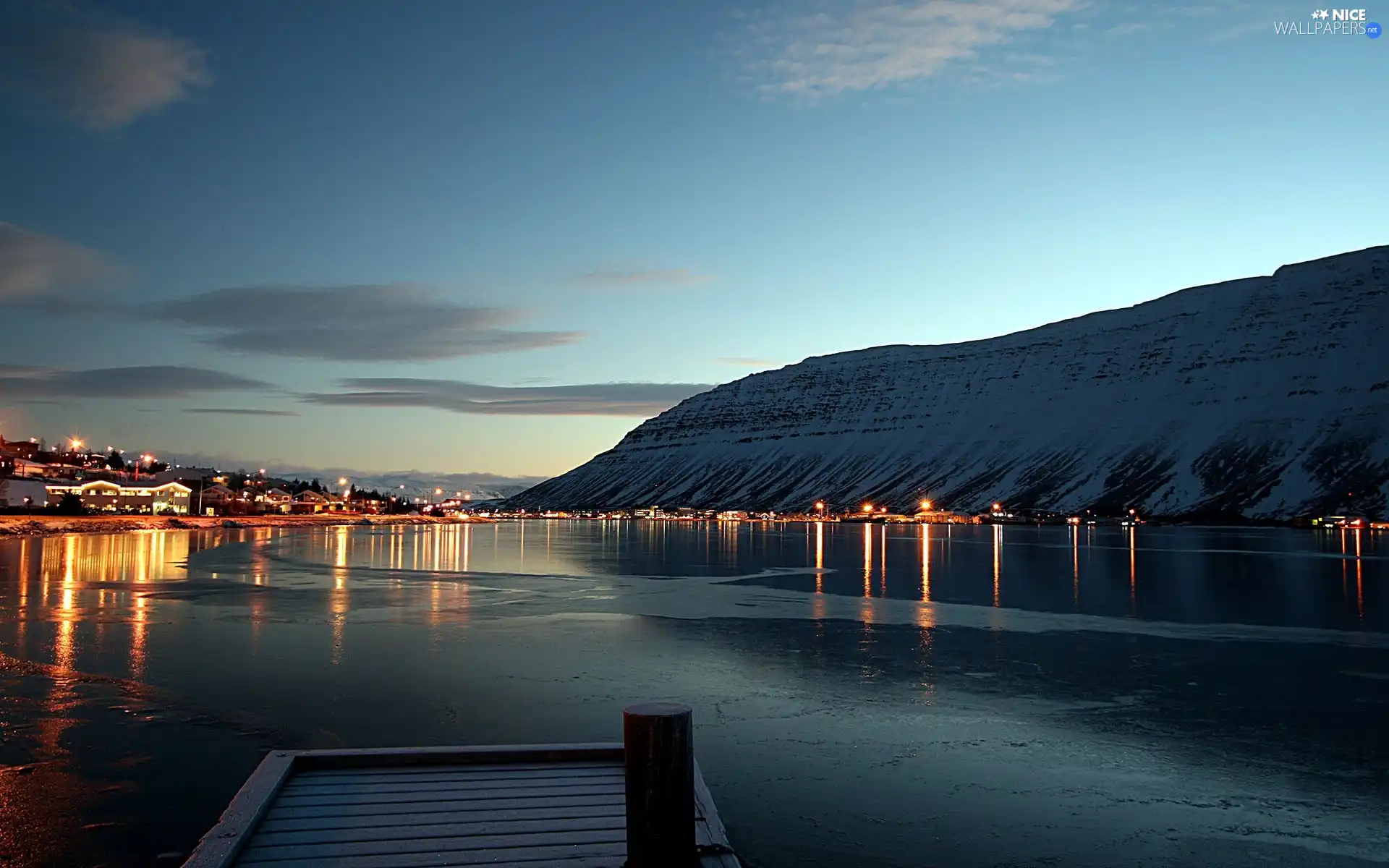 Night, Town, water, illuminated