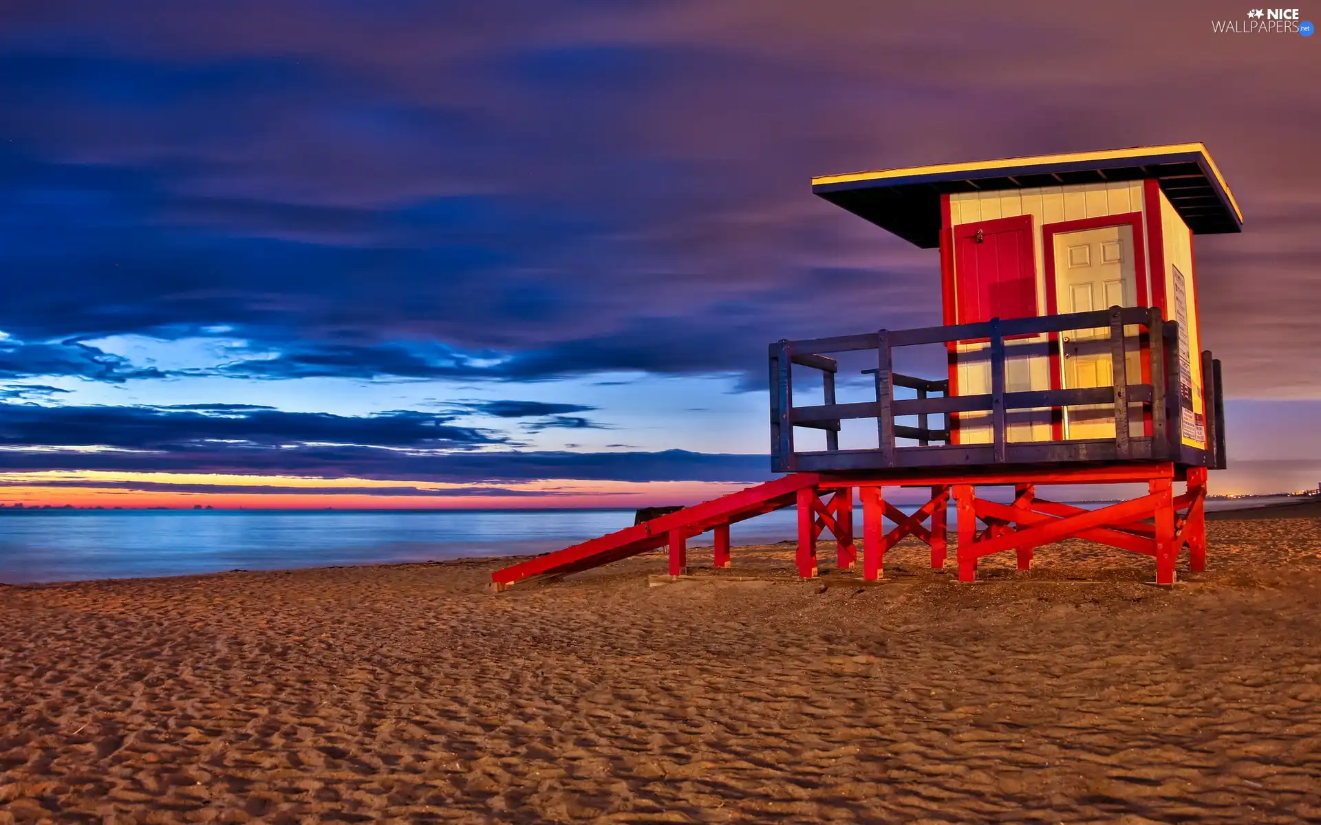 rescuer, Beaches, west, sun, sea, position