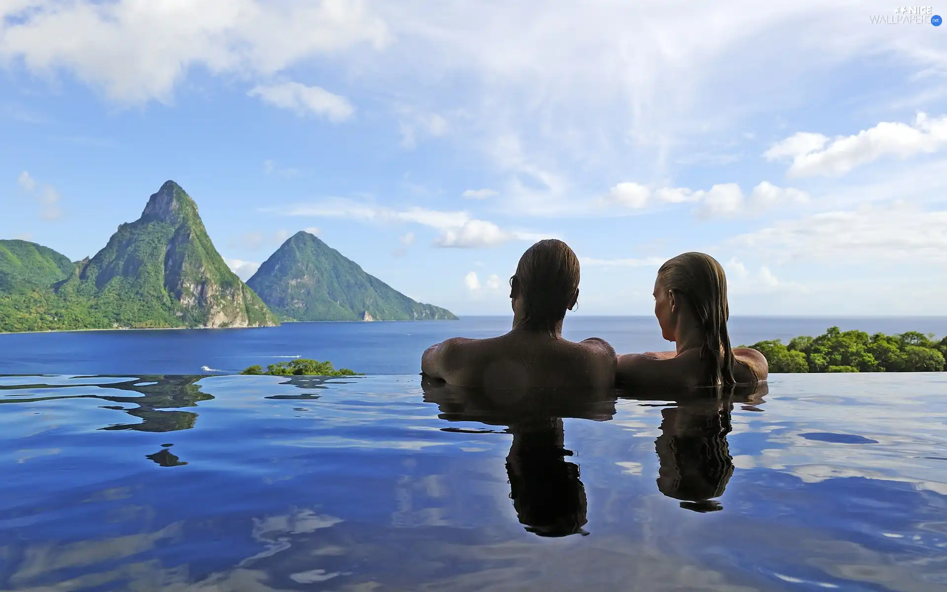 Women, a man, Mountains, Sky, sea