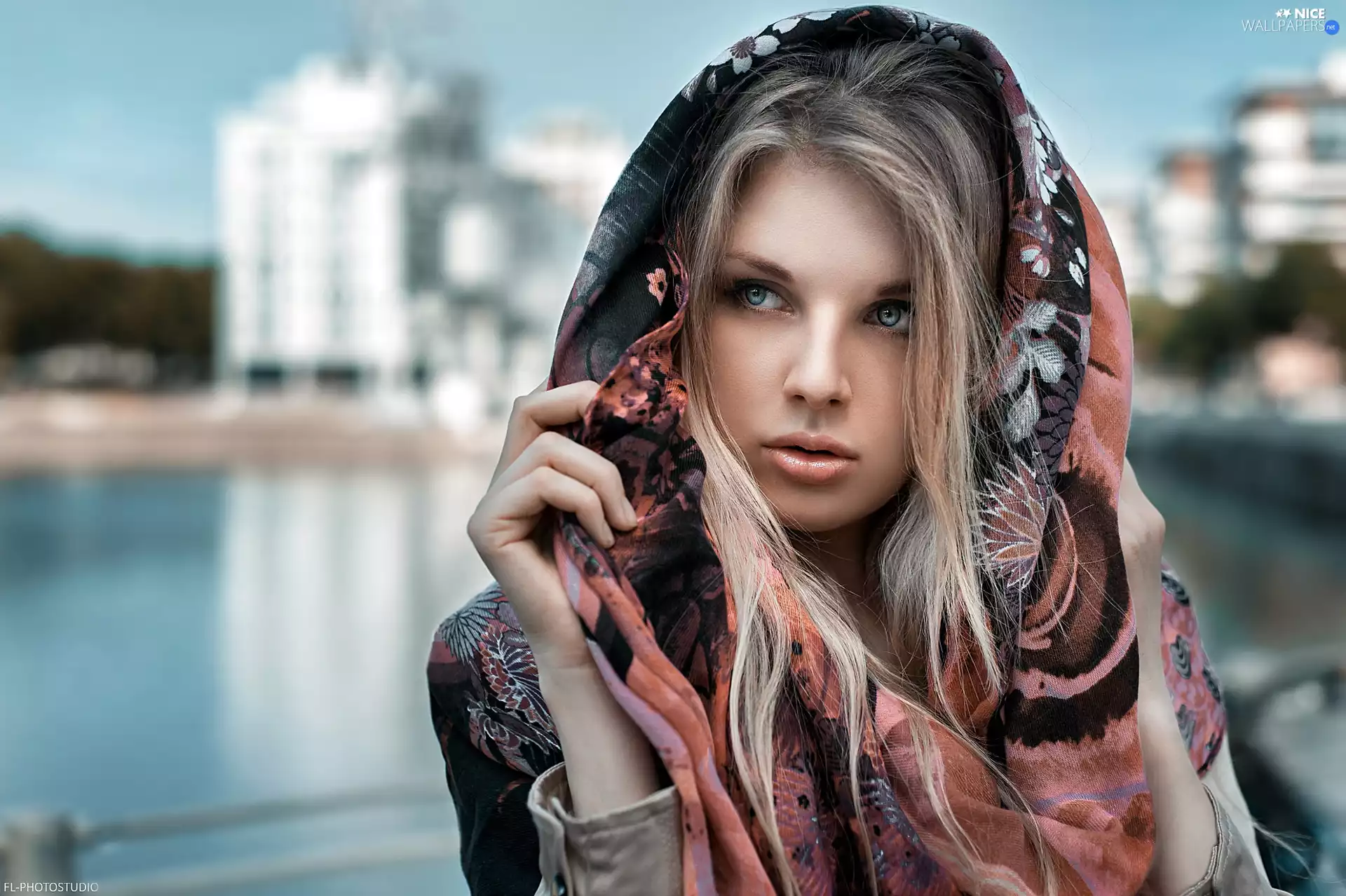 Women, scarf
