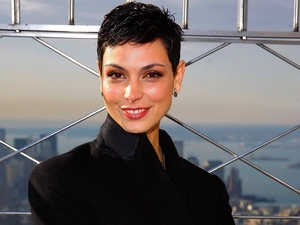 coat, grating, Smile, Black, Morena Baccarin