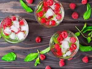 leaves, boarding, Ice Cubes, Glass, raspberries