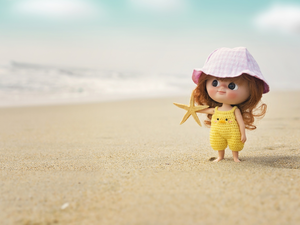 Hat, Sand, Yellow, doll, Beaches, starfish, clothes