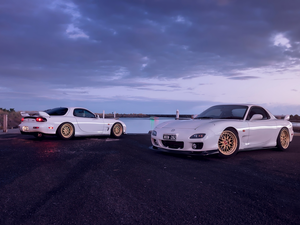 Mazda RX-7 FD, Two cars, cars