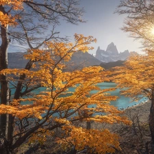 Patagonia, Argentina, mountains, Fitz Roy, rays of the Sun, lake, trees, viewes, autumn