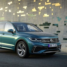 Green, Volkswagen Tiguan