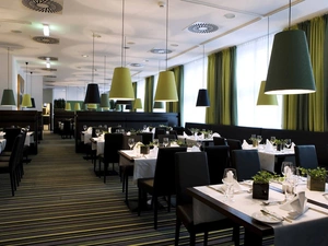 Lamps, Restaurant, Tables