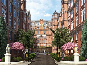 Hotel hall, London, Luxury