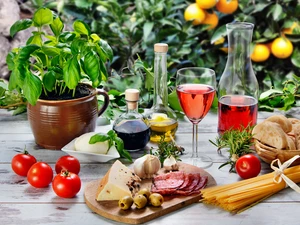 bread, meal, sausage, macaroni, cheese