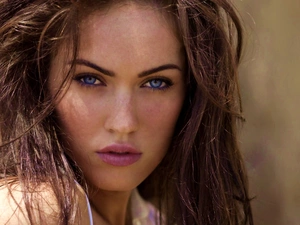 Megan Fox, face