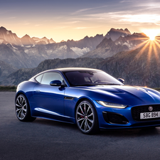 rays of the Sun, Jaguar F-Type, Mountains