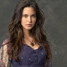 Odette Annable, brunette