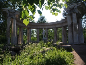 Column Apollo, Russia, Pawlowski