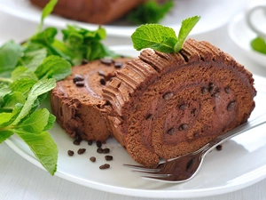 cake, leaves, fork, plate