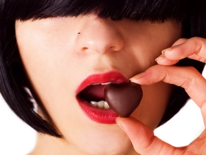 chocolate, Heart teddybear, Red, lips, Women