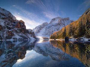 reflection, Pragser Wildsee Lake, viewes, Dolomites Mountains, Italy, trees, winter