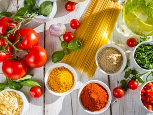 Products, spaghetti, macaroni, spice, tomatoes