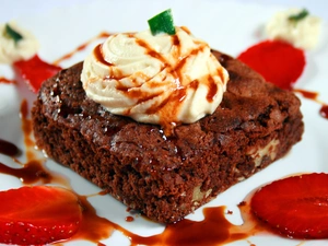 glaze, strawberries, chocolate, cream, cake