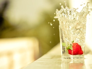 Strawberry, cup, water