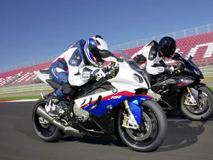 BMW S1000RR, Motorcyclist, track