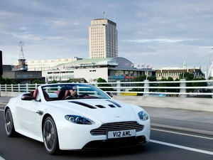 White, Vantage, V12, Aston Martin