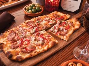 Square, wine glass, Wines, pizza